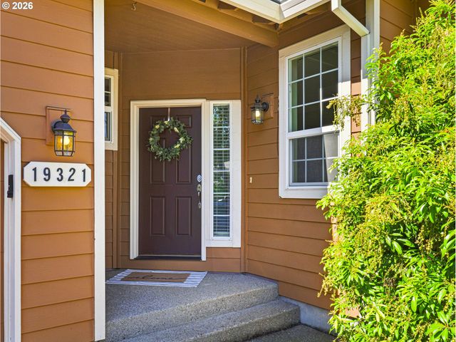 19321 AUBURN Dr, Oregon City, OR 97045