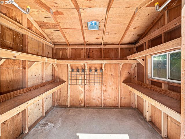 19321 AUBURN Dr, Oregon City, OR 97045