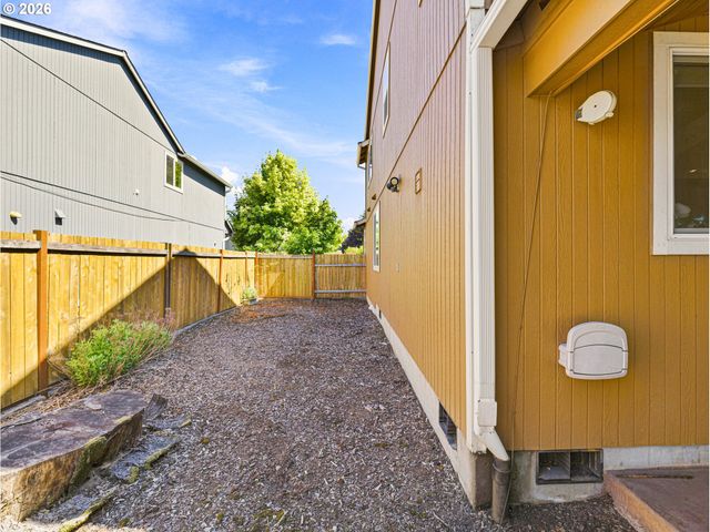 19321 AUBURN Dr, Oregon City, OR 97045