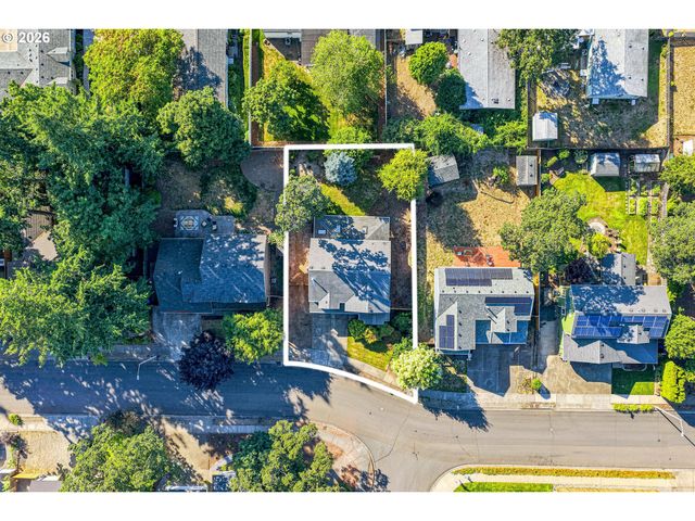 19321 AUBURN Dr, Oregon City, OR 97045