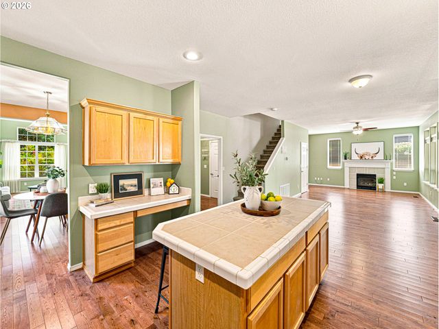19321 AUBURN Dr, Oregon City, OR 97045