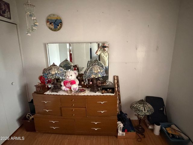 720 W WAGONER Road, Phoenix, AZ 85023