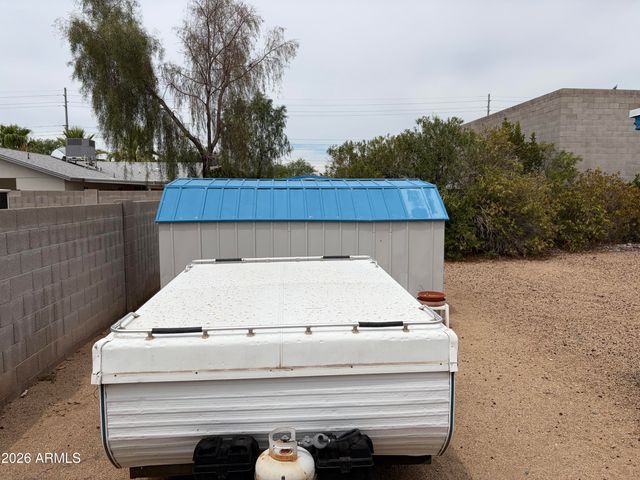 720 W WAGONER Road, Phoenix, AZ 85023