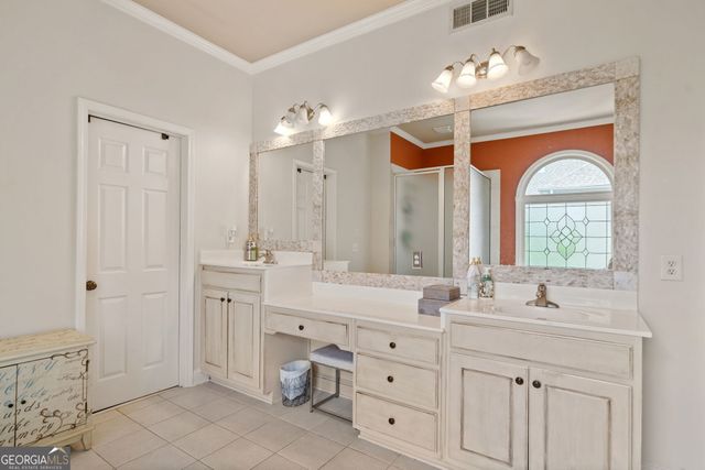 543 Grassmeade Way, Snellville, GA 30078