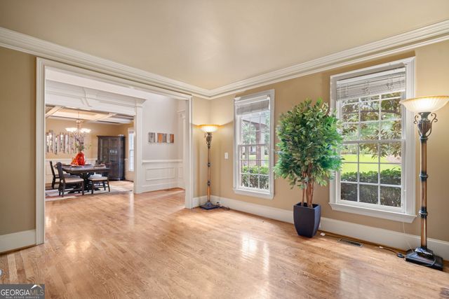 543 Grassmeade Way, Snellville, GA 30078