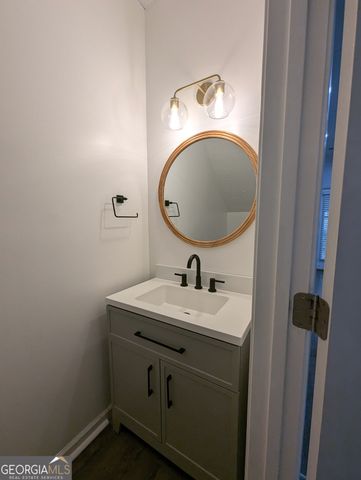 906 Wedgewood Way, Sandy Springs, GA 30350