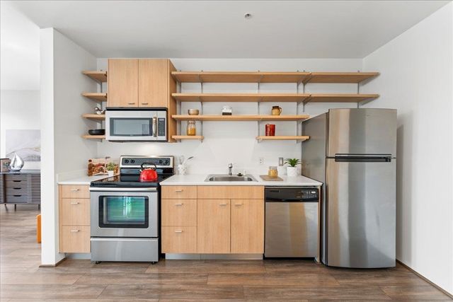 1201 Pine St 365, Oakland, CA 94607