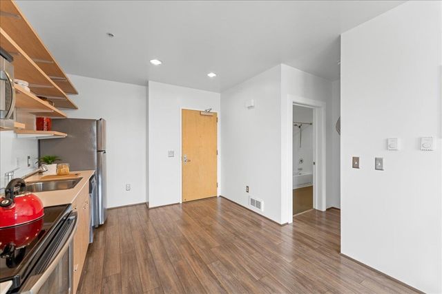 1201 Pine St 365, Oakland, CA 94607