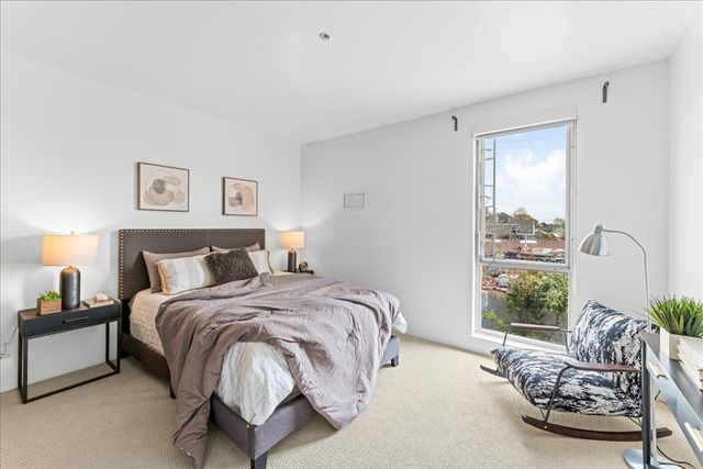 1201 Pine St 365, Oakland, CA 94607