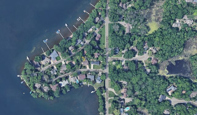 822 Palm Court, North Saint Paul, MN 55109