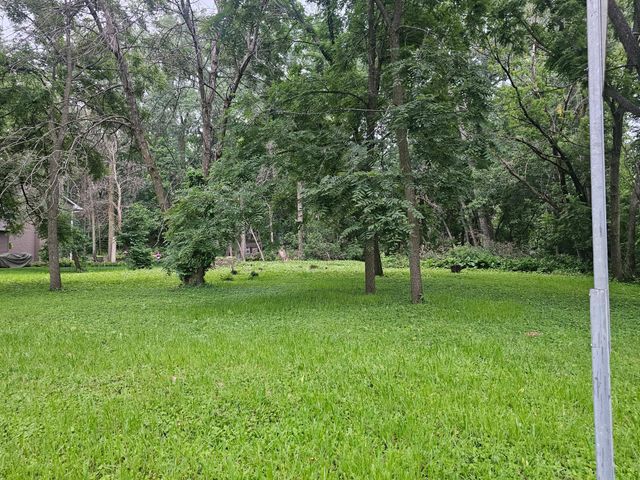 822 Palm Court, North Saint Paul, MN 55109