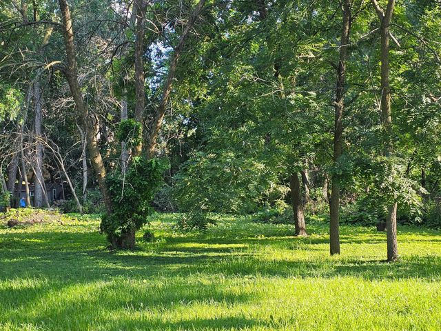 822 Palm Court, North Saint Paul, MN 55109