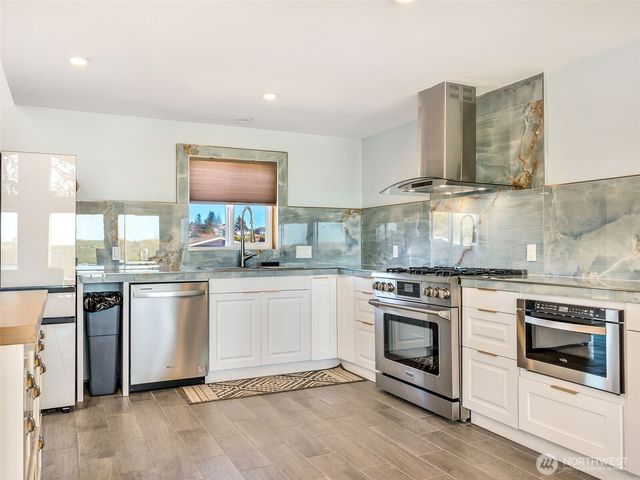 35405 F Place, Ocean Park, WA 98640