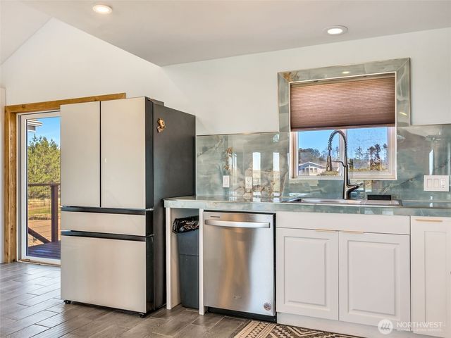 35405 F Place, Ocean Park, WA 98640