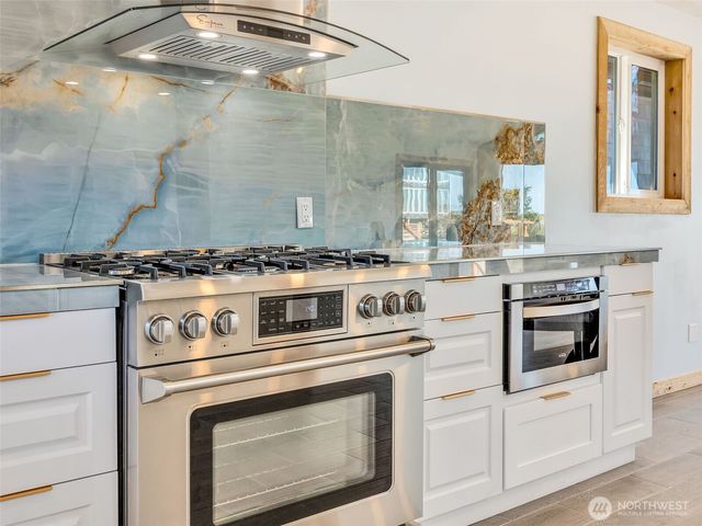 35405 F Place, Ocean Park, WA 98640