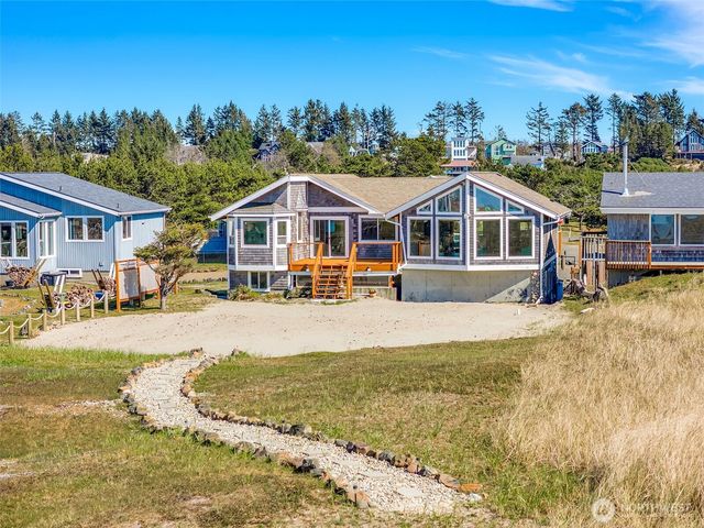 35405 F Place, Ocean Park, WA 98640