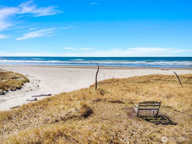 35405 F Place, Ocean Park, WA 98640