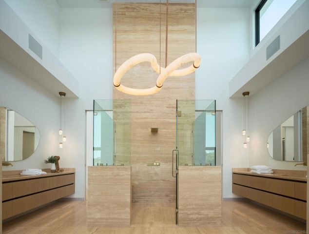 6283 La Jolla Scenic Drive S, San Diego, CA 92037