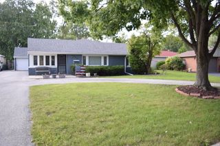 10010 Harnew Road, Oak Lawn, IL 60453