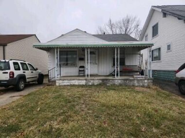 13635 Knox Avenue, Warren, MI 48089