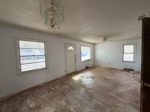 13635 Knox Avenue, Warren, MI 48089