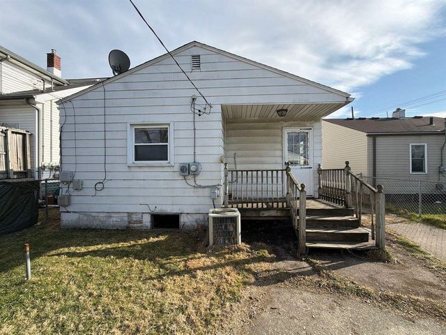13635 Knox Avenue, Warren, MI 48089