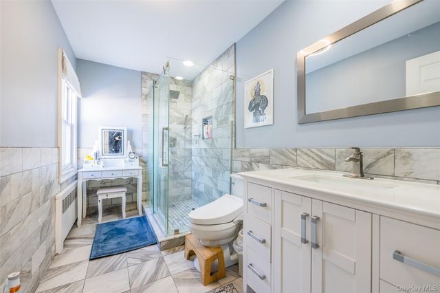 94 Sheridan Boulevard, Mineola, NY 11501