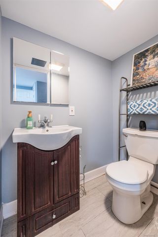 94 Sheridan Boulevard, Mineola, NY 11501