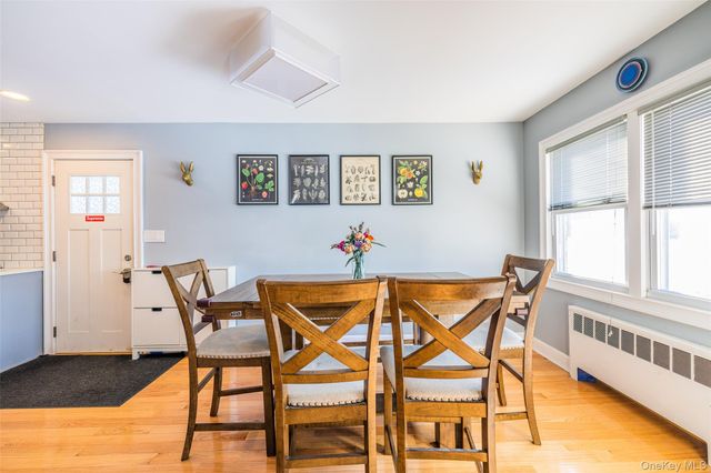 94 Sheridan Boulevard, Mineola, NY 11501