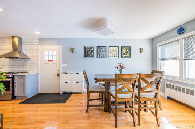 94 Sheridan Boulevard, Mineola, NY 11501