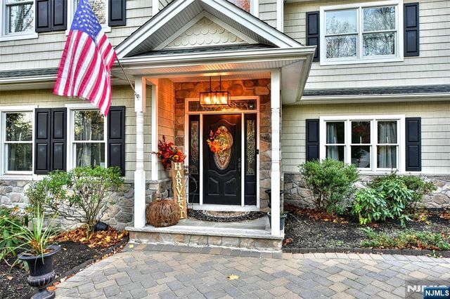 532 Franklin Avenue, Wyckoff, NJ 07481