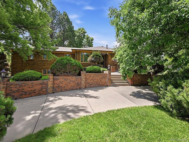 30 Dutch Creek Dr, Littleton, CO 80123