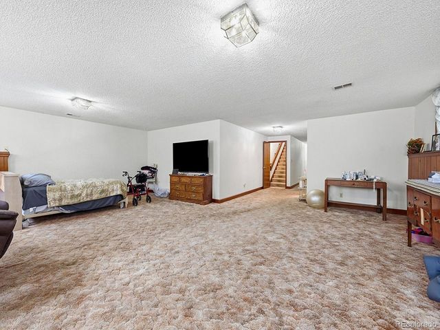 30 Dutch Creek Dr, Littleton, CO 80123