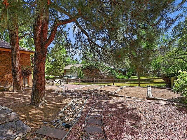 30 Dutch Creek Dr, Littleton, CO 80123