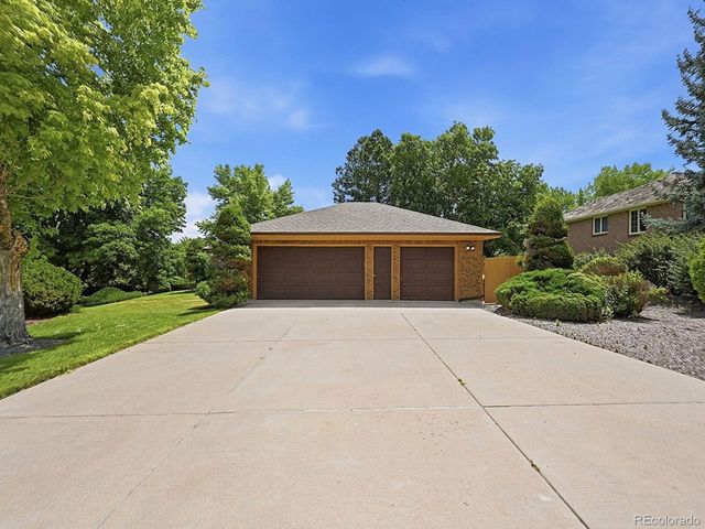 30 Dutch Creek Dr, Littleton, CO 80123