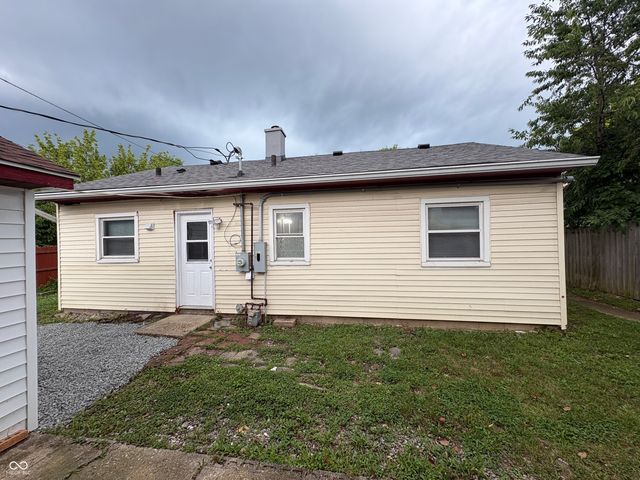5915 E 24th Street B, Indianapolis, IN 46218