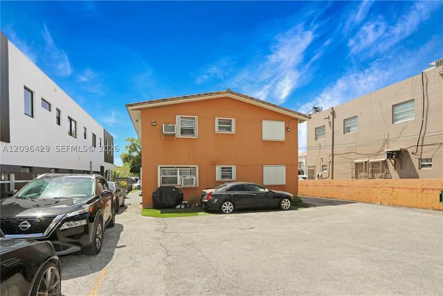 3191 SW 23rd St, Miami, FL 33145