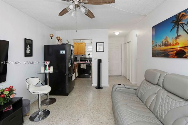3191 SW 23rd St, Miami, FL 33145