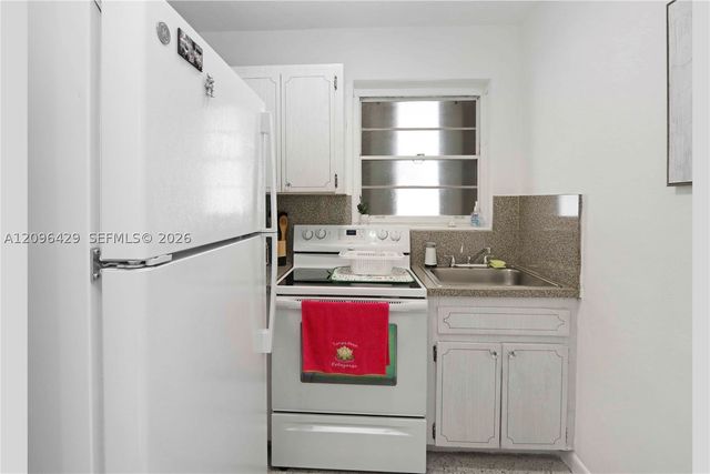 3191 SW 23rd St, Miami, FL 33145