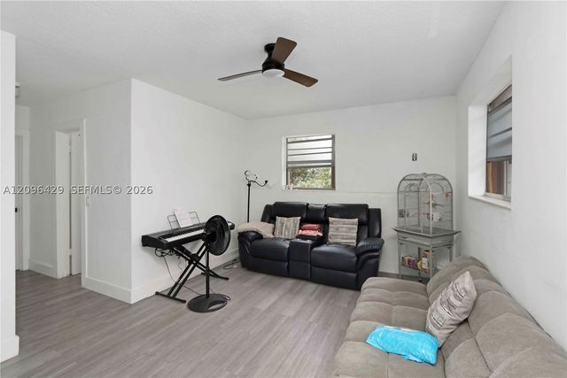 3191 SW 23rd St, Miami, FL 33145