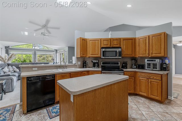 9607 Creek View Court, Richfield Township, MI 48423