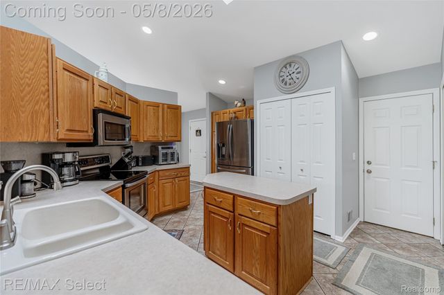9607 Creek View Court, Richfield Township, MI 48423