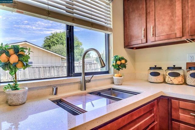 4323 Arleda Ln, Concord, CA 94521