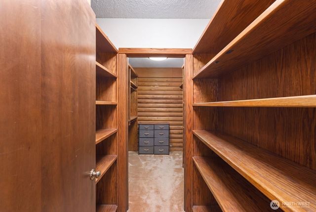 32113 98th Avenue E, Eatonville, WA 98328