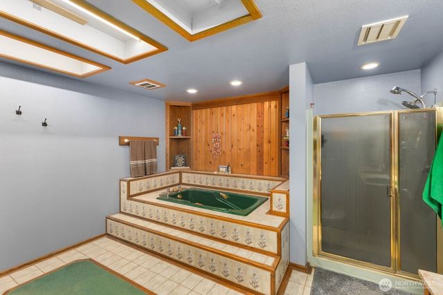 32113 98th Avenue E, Eatonville, WA 98328