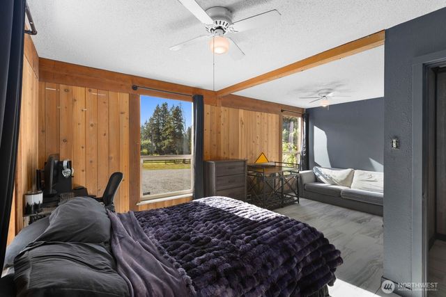 32113 98th Avenue E, Eatonville, WA 98328