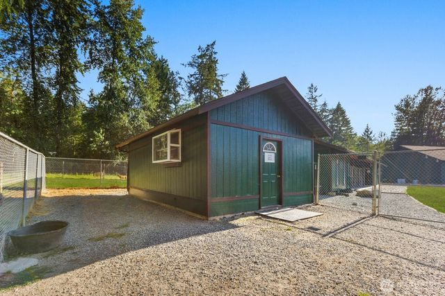 32113 98th Avenue E, Eatonville, WA 98328
