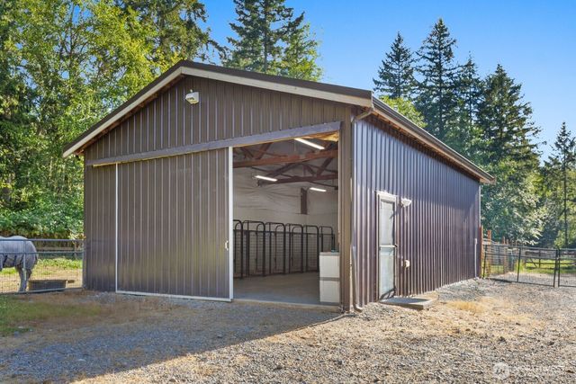 32113 98th Avenue E, Eatonville, WA 98328
