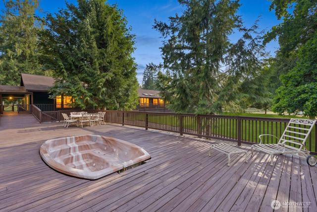 32113 98th Avenue E, Eatonville, WA 98328