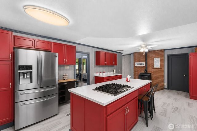 32113 98th Avenue E, Eatonville, WA 98328